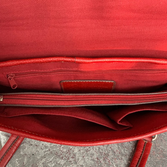 Red Relic Bag - Picture 5 of 7